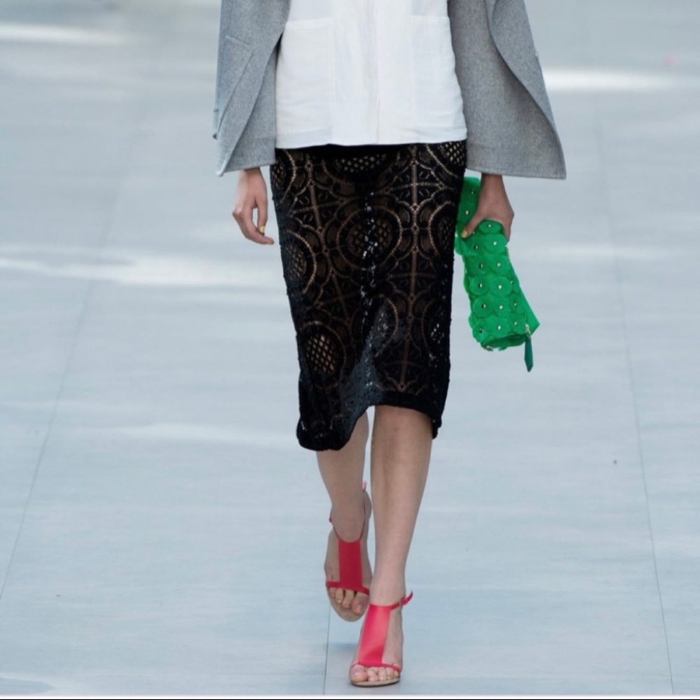 Burberry lace pencil skirt